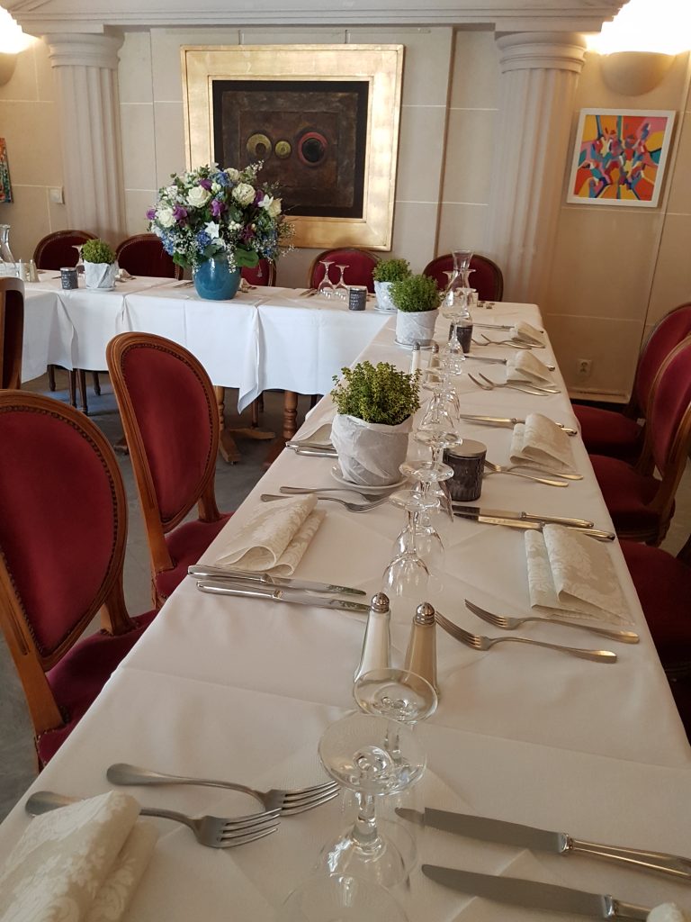 Restaurant groupe Montmartre Les Ambassades, salles de réception Paris 18e