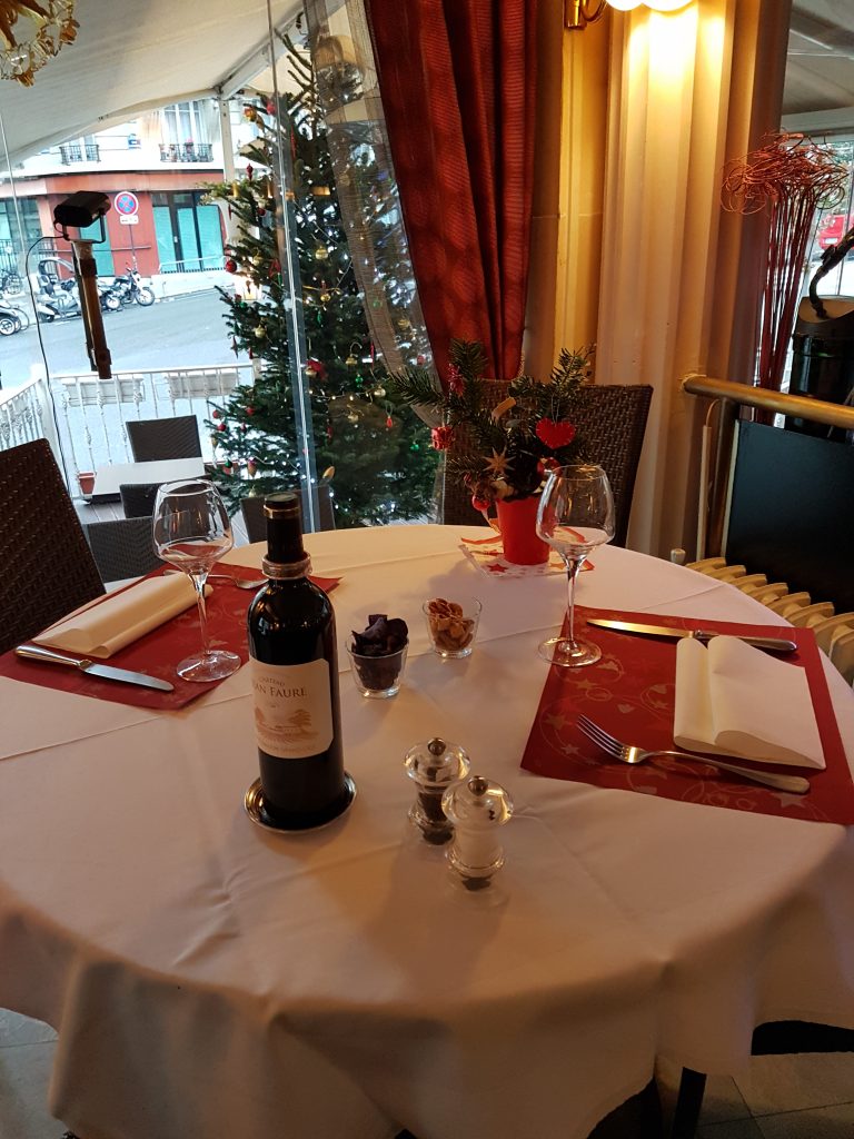 Table for 2 restaurant Butte Montmartre